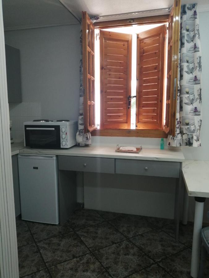 Sunny Garden Studio Athens Luaran gambar