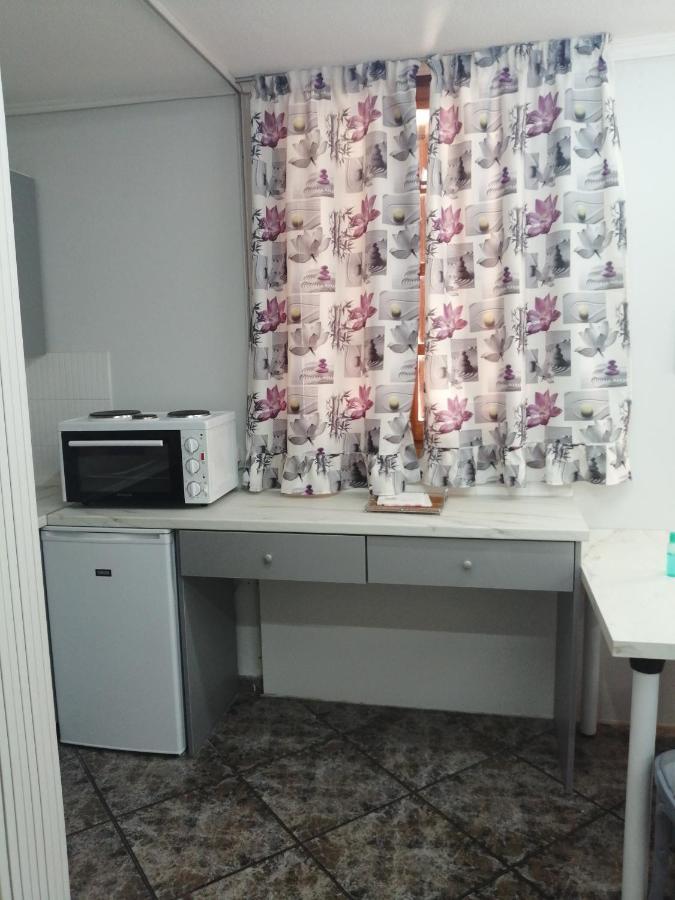 Sunny Garden Studio Athens Luaran gambar