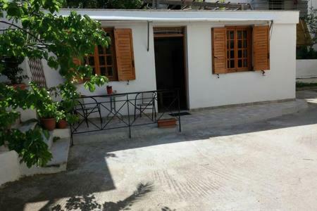 Sunny Garden Studio Athens Luaran gambar